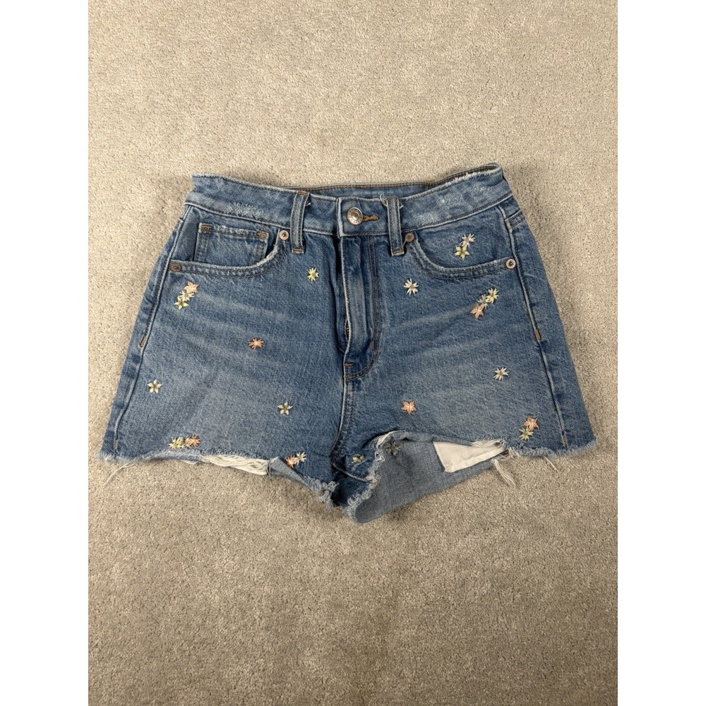 american eagle mom short embroidered flower design 00 Cut Off